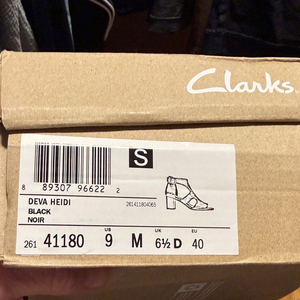 Clarks Deva Heidi Black Heels